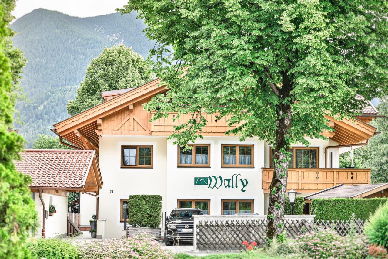 Ferienwohnungen "Zur Wally" Garmisch-Partenkirchen Luaran gambar