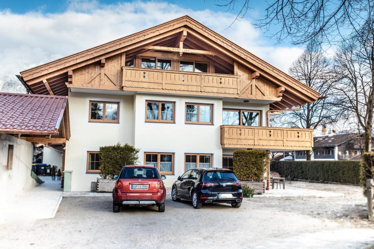 Ferienwohnungen "Zur Wally" Garmisch-Partenkirchen Luaran gambar